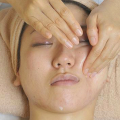 自由が丘のエステ＆アロマ・サロン、ブライダルエステ、リンパドレナージュ、フェイシャル、ドクタルノー、キャロルフランク｜目黒、エフェクティブタッチ