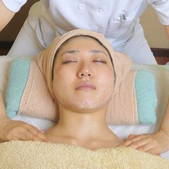 自由が丘のエステ＆アロマ・サロン、ブライダルエステ、リンパドレナージュ、フェイシャル、ドクタルノー、キャロルフランク｜目黒、エフェクティブタッチ